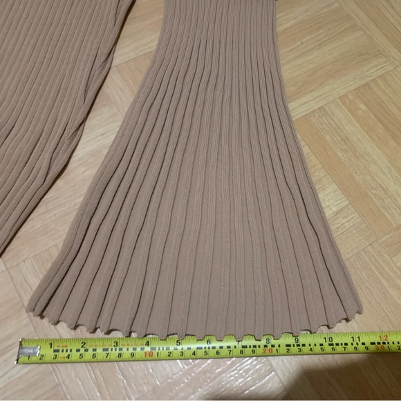 ⭐️NEW⭐️ENA PELLY -Macy Knit Pant In Beige -Size Medium •Retails $308USD - Picture 10 of 13
